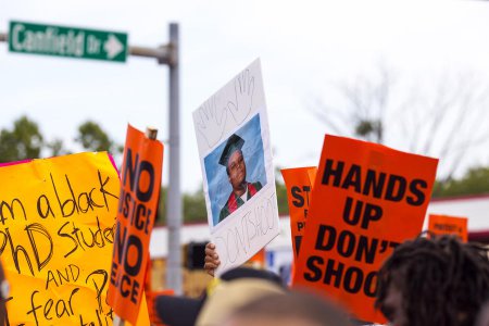 В Вашингтоне прошли протесты в память об убитом Майкле Брауне
