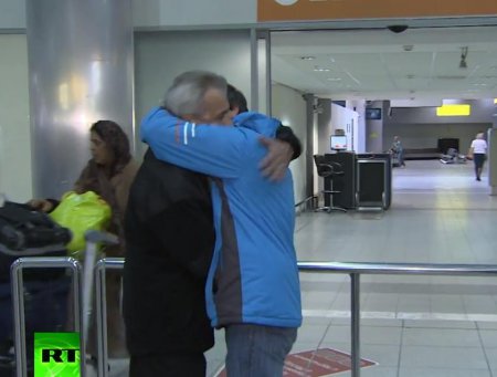 Семья лётчика Петренко, захваченного в плен более года назад, не надеялась  ...