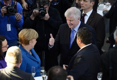 В немецких правительственных кругах назревает раскол из-за политики Запада  ...