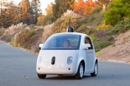 ​Беспилотный автомобиль от Google появится на дорогах в 2015 году