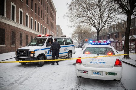 Полицейские Нью-Йорка намеренно приостановили работу из-за конфликта с мэром города