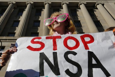 Американские правозащитники требуют от правительства США признать интернет- ...