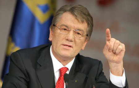 Ющенко: Путин наступает там, где меньше всего украинского