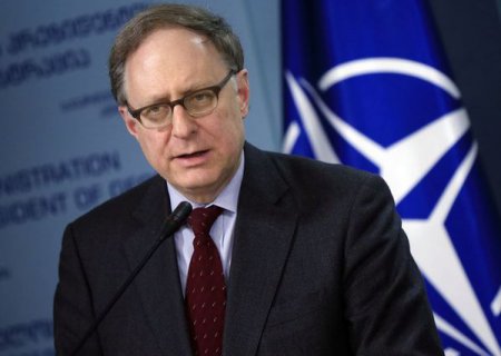 НАТО снова угрожает России