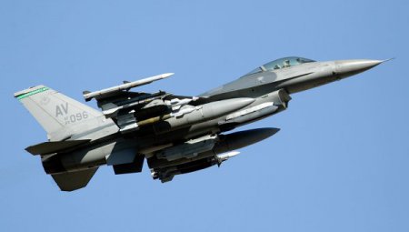 Миссия при НАТО: США направят на авиабазу в Турции F16 для борьбы с ИГ