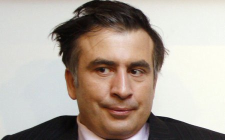 Саакашвили отметился не только галстуком, но и штанами