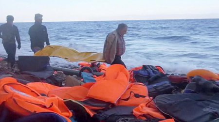 В Средиземном море погибли по меньшей мере 20 мигрантов