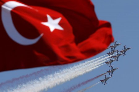 Турецкие оппозиционеры полагают, что инцидент с Су-24 был спланирован