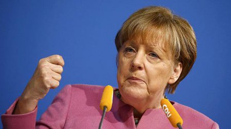 Меркель предлагает ужесточить миграционное законодательство