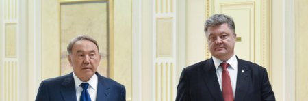 Порошенко и Назарбаев обсудили вопрос о транзите товаров через Россию