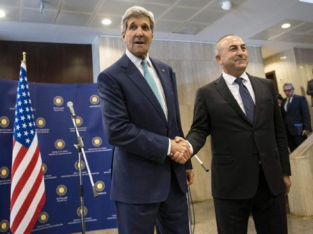 Керри и Чавушоглу обсудили режим прекращения огня в Сирии
