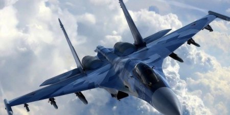 CNN: Су-27 сделал "бочку" около американского разведчика RC-135 над Балтикой