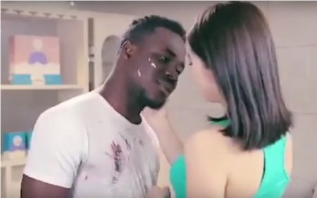 В Сети появилась расистская реклама китайского моющего средства
