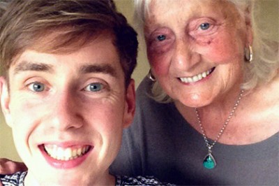 Компания Google выразила благодарность вежливой британской бабушке