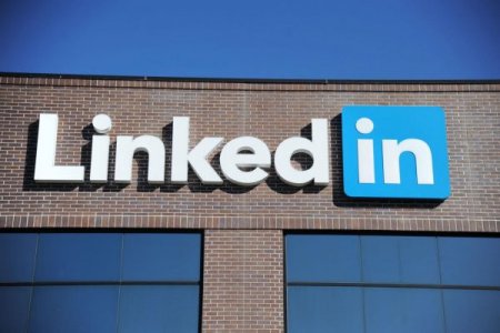 Microsoft приобретет социальную сеть LinkedIn за $26,2 млрд