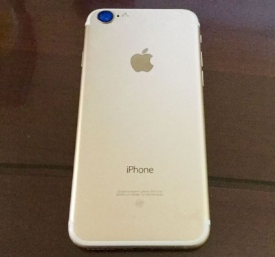 В Сети появилось новое фото iPhone 7 в «золоте»