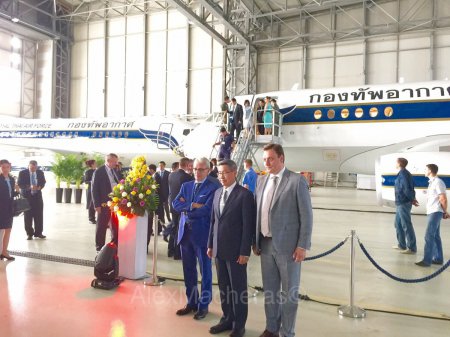 «Самолеты SSJ-100 в VIP-версии впервые переданы иностранному заказчику» Экспорт