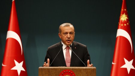 Эрдоган: Запад оказывает поддержку терроризму и стоит на стороне переворотов