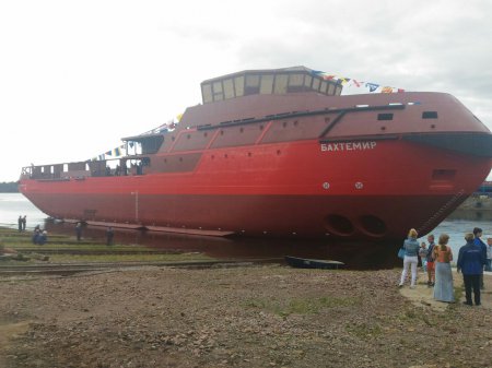 «Невский судостроительно-судоремонтный завод спустил на воду многофункциона ...