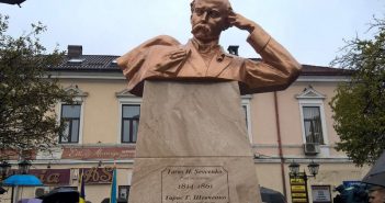 Климкин открыл в Румынии памятник Шевченко