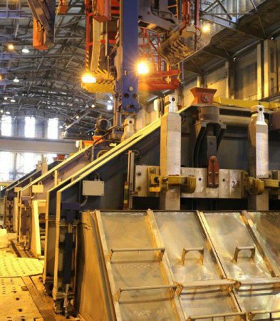 «На Саяногорском алюминиевом заводе запущен электролизер нового поколения р ...