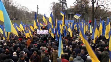 Саакашвили в центре Киева собрал митинг «Последняя зима этой Рады»