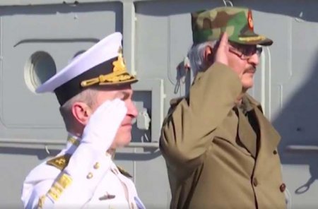 Командующий ливийской армией Халифа Хафтар посетил российский авианосец "Адмирал Кузнецов" - Военный Обозреватель