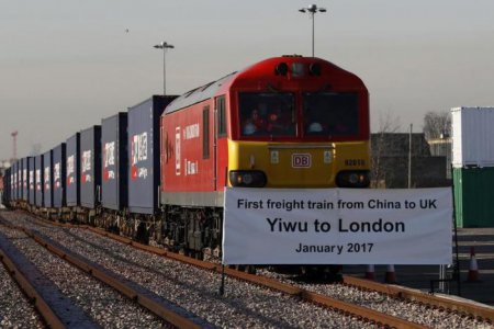 «Первый грузовой поезд проехал через Россию по пути из Китая в Лондон» Транспорт и логистика