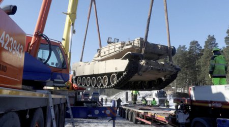 Испанские танки в Латвии: НАТО перегруппировывает силы для 
