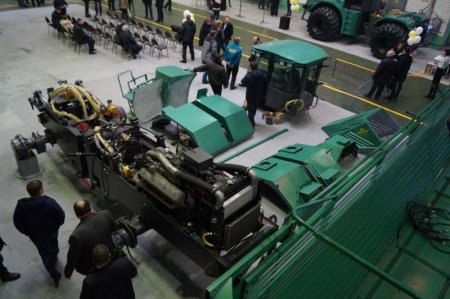 «На заводе "Сельмаш" в Самарской области запущено производство тракторов «Станислав»» Производство