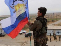 Курды согласились передать сирийским и российским военным район западнее Ме ...
