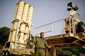 Как израильский комплекс ПРО «Arrow» перехватил ракету ЗРС С-200: разбор по ...
