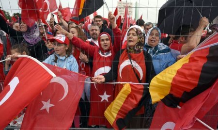 Конфликт между Берлином и Анкарой с привкусом шпионажа