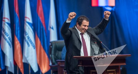 «Это будет интересная борьба»: в Армении выбирают новый парламент