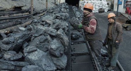 Луценко: Порошенко предложит конфисковать уголь из «Л/ДНР»
