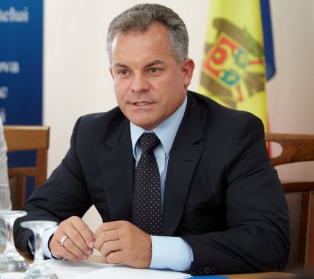 Распутать ветви власти: как президент Молдавии намерен разрешить политический кризис в стране