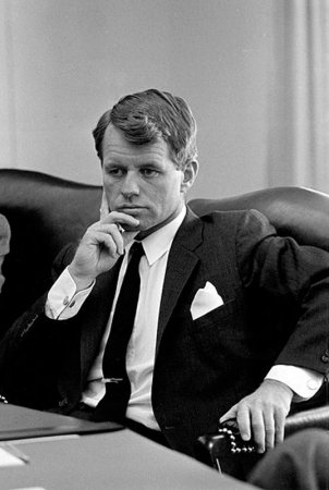 Кто и зачем убил президента Кеннеди