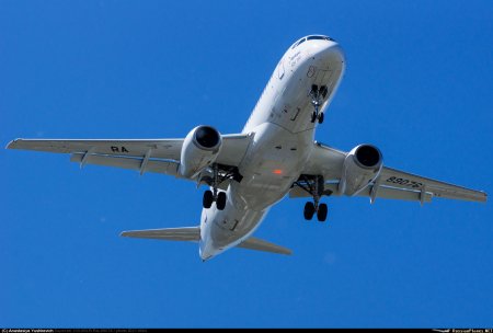 «Авиакомпания «ИрАэро» получила очередной самолет Sukhoi Superjet-100» Авиа ...