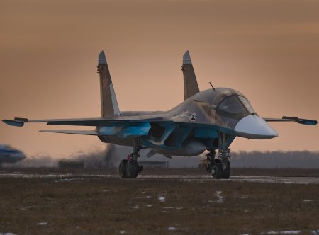 «КРЭТ оснастил около 100 истребителей Су-34 комплексом РЭБ «Хибины-10В»» Ар ...