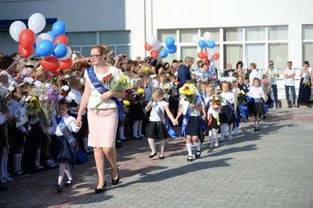 «Первая после воссоединения Крыма с Россией школа открылась в Севастополе»  ...