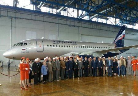 «Авиакомпания «Аэрофлот» получила 31-й пассажирский самолет Сухой Суперджет ...