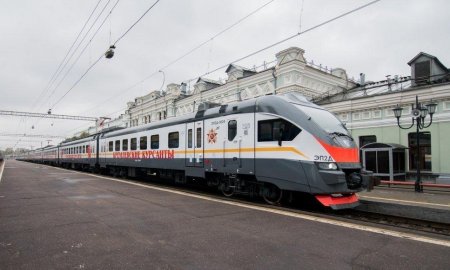 «Новый поезд "Кремлевские курсанты" пущен на Рижском направлении МЖД» Транспорт и логистика