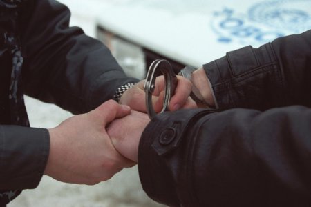 Вооруженные наркоманы брали заложника в Ужгороде