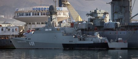 Сдача малого ракетного корабля "Вышний Волочек" затягивается из-за проблем с китайскими двигателями