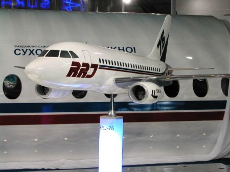 Снова 75-местная версия самолета SSJ100