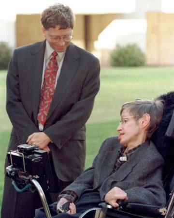 Поклонники Билла Гейтса просят его заморозить тело Стивена Хокинга