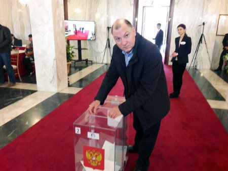Директор Центра АСТ принял участие в голосовании на выборах Президента России