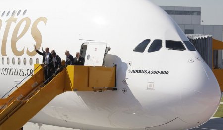 Emirates запускает домашнюю регистрацию багажа