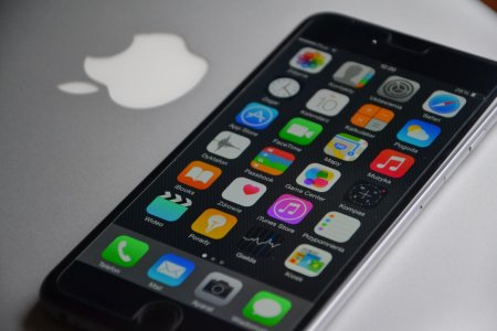 Эксперты объяснили, почему в iPhone нельзя свернуть входящий звонок