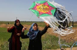 ЦАХАЛ отвечает на провокации с воздушными змеями ударами по позициям ХАМАС